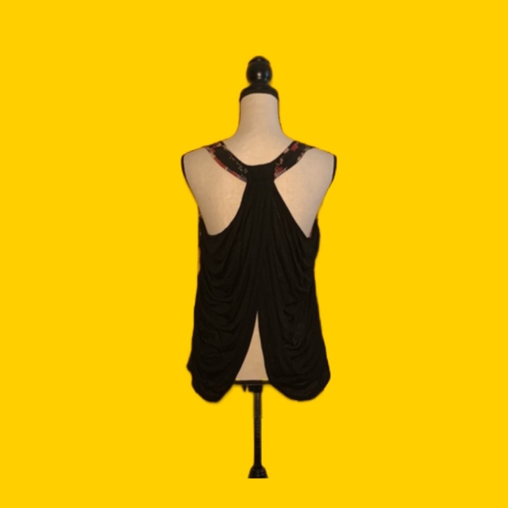 🟠 AKIKO 🟠 abstract floral pattern tank top